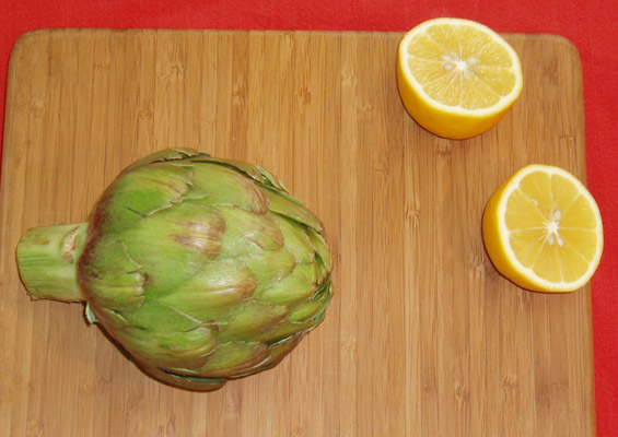 Clean artichoke